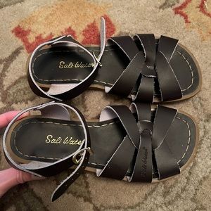 Size 3 like new sandals